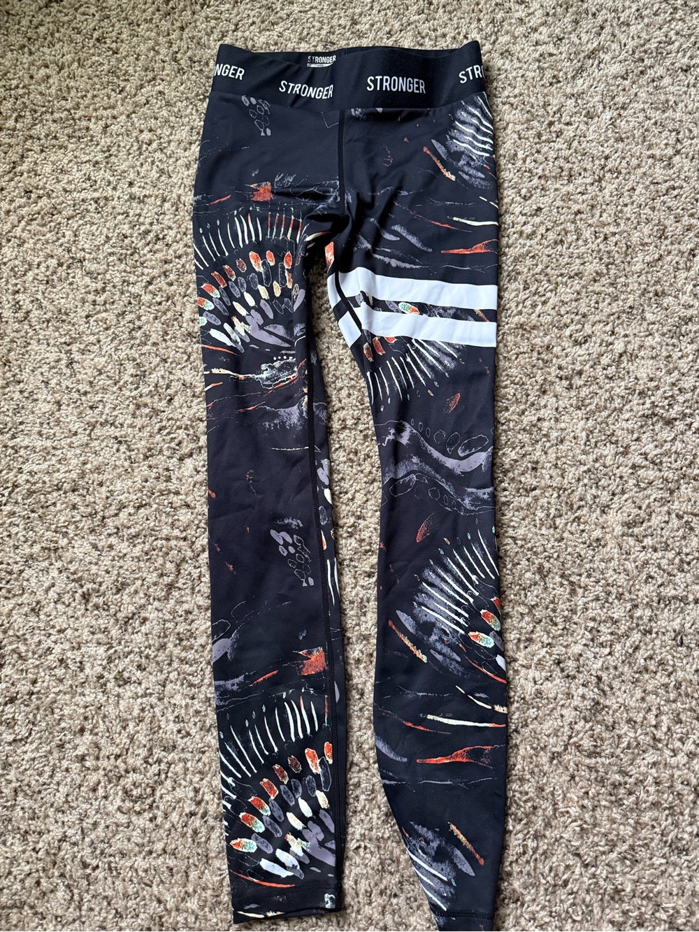 Stronger Black Abstract Print Leggings - Picture 3 of 3